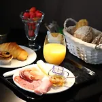 Almenara Suites *