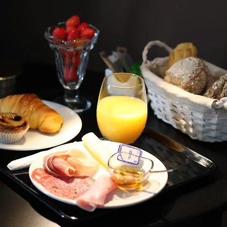 Almenara Suites *