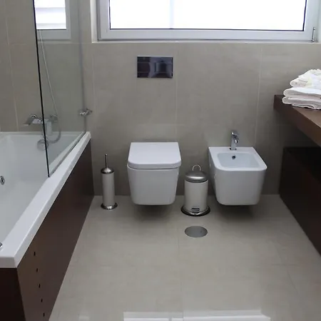 Almenara Suites *