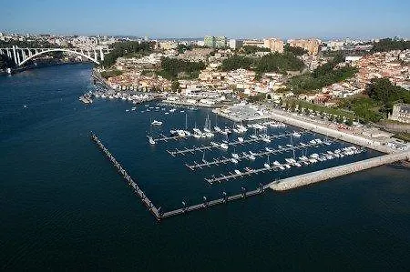 Almenara Suites 招待所 *