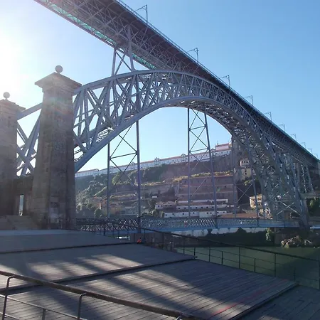 Almenara Suites Pensjonat Vila Nova de Gaia