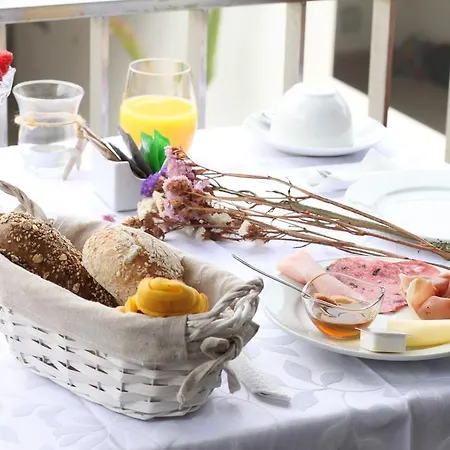 Almenara Suites * 加亚新城