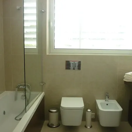 Almenara Suites 招待所 *